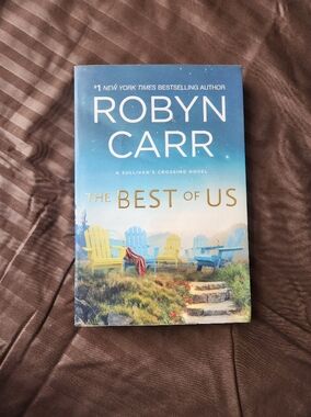 2/$10 Robyn Carr "The Best of Us" Paperback